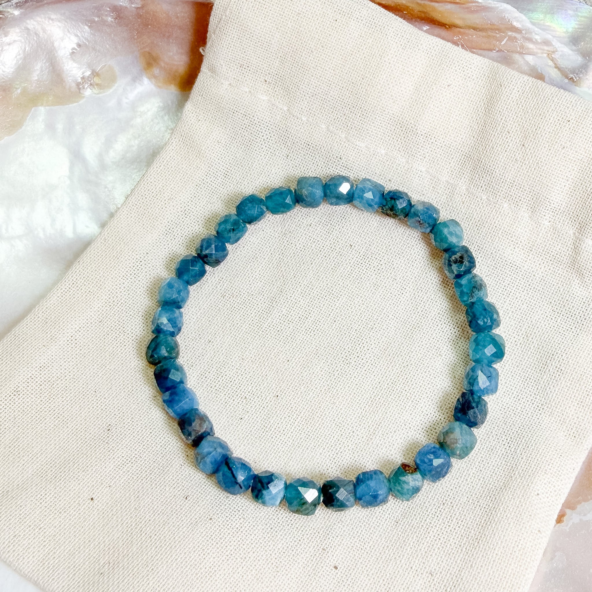 切面方形磷灰石 5mm